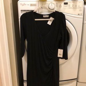 BAILEY /44 NWT v neck cotton stretch v neck ripples edges dress